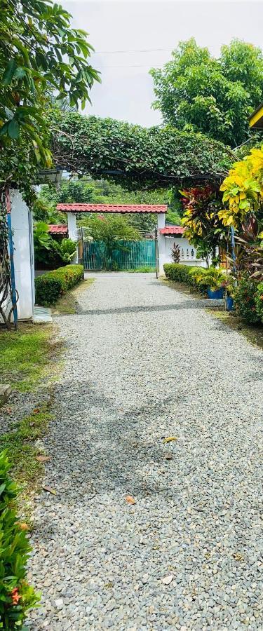 Hospedaje Quepos Exteriér fotografie